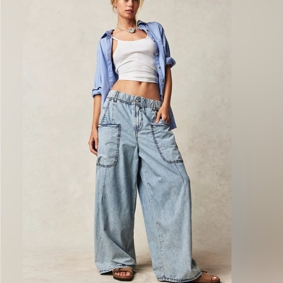 $148! We the Free Shibuya Pull On Wide Leg Slouchy Smock Waist Size S NWOT - Picture 1 of 7